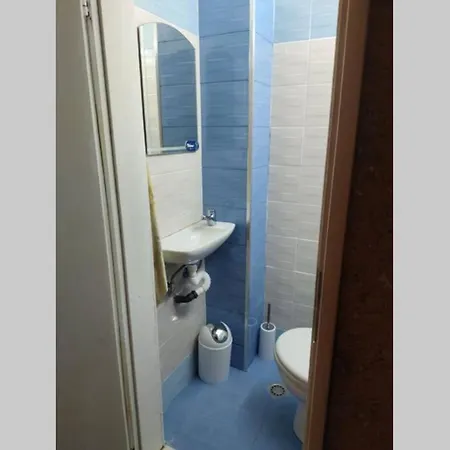 Apartment Big Flat In Ideal Centre. Correct Owner. Parking. *